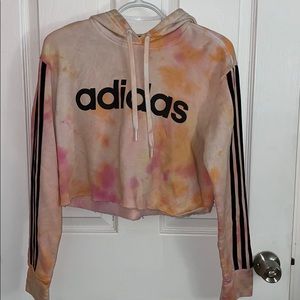 Cropped tie die hoodie